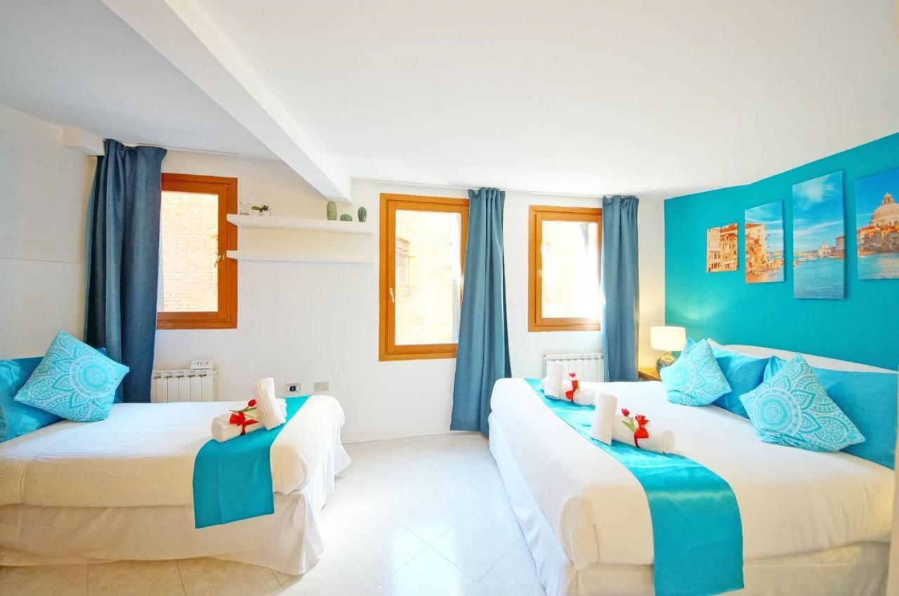 Gondola View Apartment Venice Exterior photo