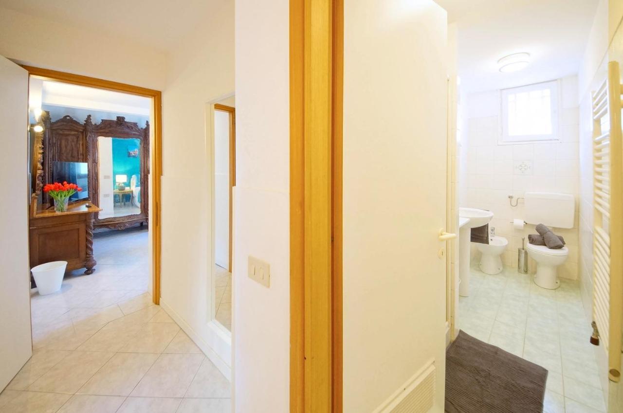 Gondola View Apartment Venice Exterior photo